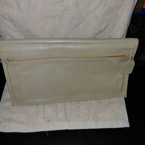 Vintage 1980's reversilble Elegant Cream Leather Clutch Bag